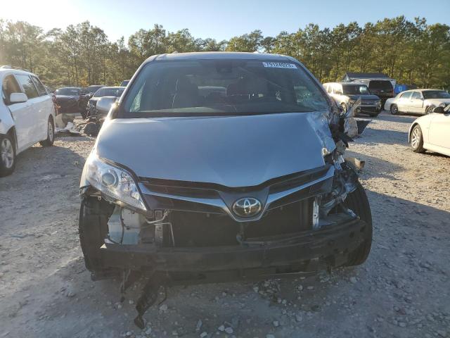 Photo 4 VIN: 5TDYZ3DC5JS900969 - TOYOTA SIENNA XLE 