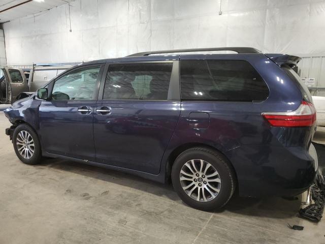 Photo 1 VIN: 5TDYZ3DC5JS909736 - TOYOTA SIENNA XLE 