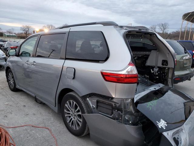 Photo 1 VIN: 5TDYZ3DC5JS910787 - TOYOTA SIENNA XLE 