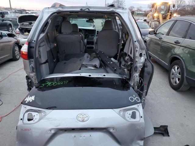 Photo 5 VIN: 5TDYZ3DC5JS910787 - TOYOTA SIENNA XLE 