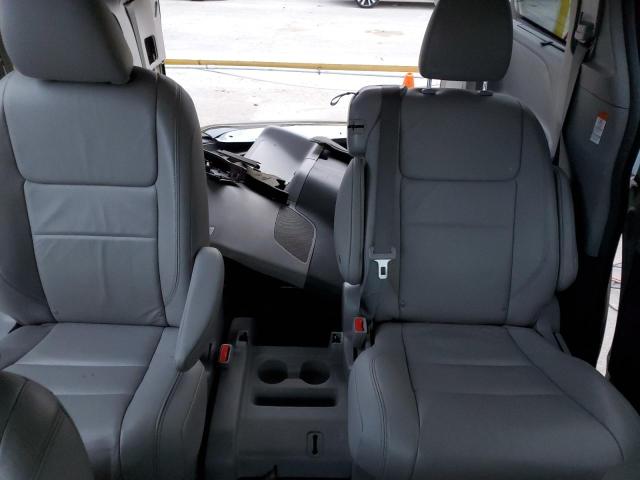 Photo 9 VIN: 5TDYZ3DC5JS910787 - TOYOTA SIENNA XLE 