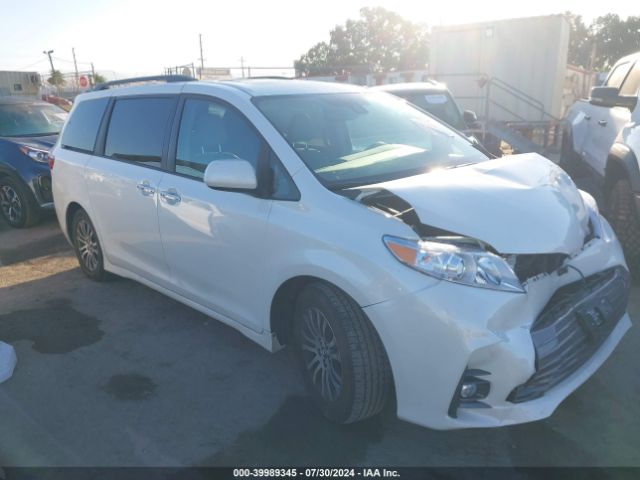 Photo 0 VIN: 5TDYZ3DC5JS921403 - TOYOTA SIENNA 