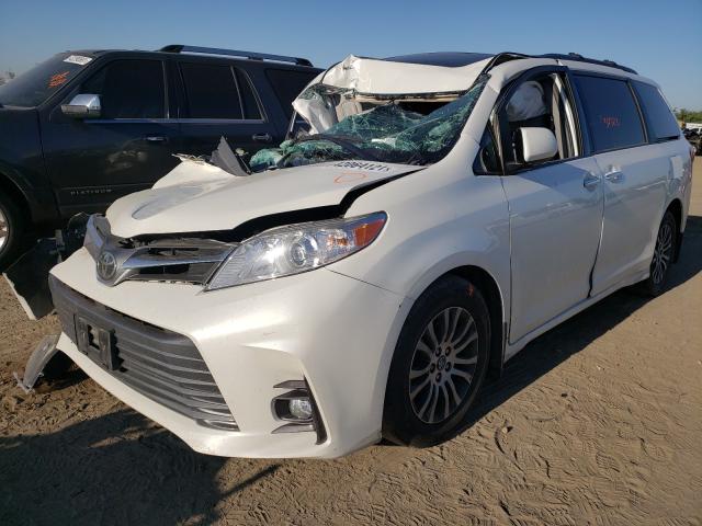 Photo 1 VIN: 5TDYZ3DC5JS923295 - TOYOTA SIENNA XLE 