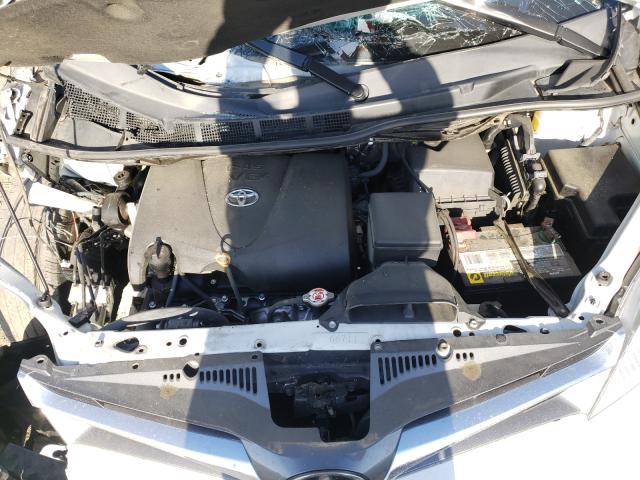 Photo 6 VIN: 5TDYZ3DC5JS923295 - TOYOTA SIENNA XLE 