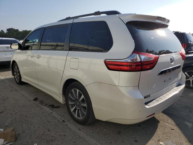 Photo 1 VIN: 5TDYZ3DC5JS929856 - TOYOTA SIENNA XLE 