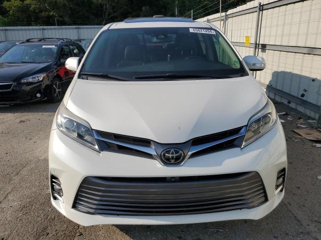 Photo 4 VIN: 5TDYZ3DC5JS929856 - TOYOTA SIENNA XLE 