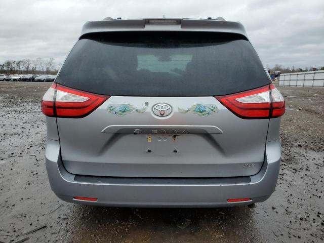 Photo 5 VIN: 5TDYZ3DC5JS955888 - TOYOTA SIENNA XLE 