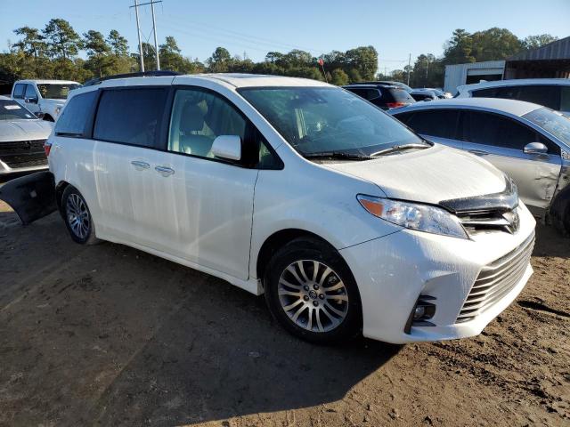 Photo 3 VIN: 5TDYZ3DC5KS979965 - TOYOTA SIENNA XLE 