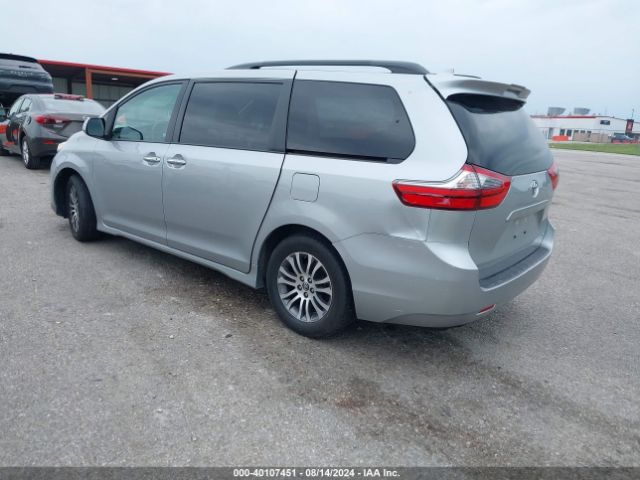 Photo 2 VIN: 5TDYZ3DC5LS049176 - TOYOTA SIENNA 