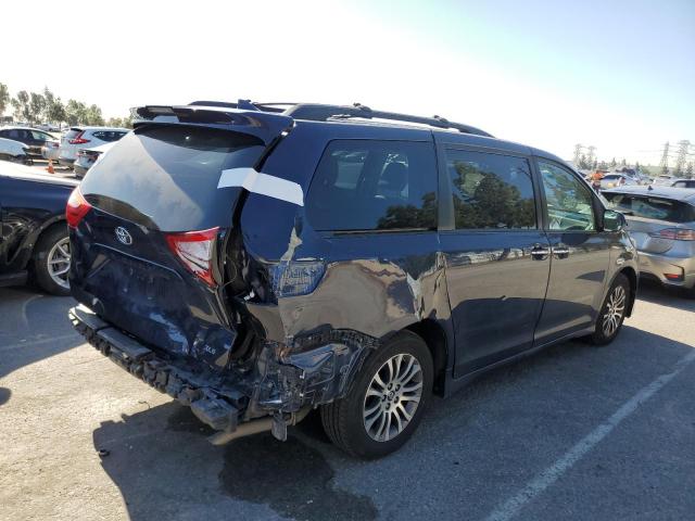 Photo 2 VIN: 5TDYZ3DC5LS055141 - TOYOTA SIENNA XLE 