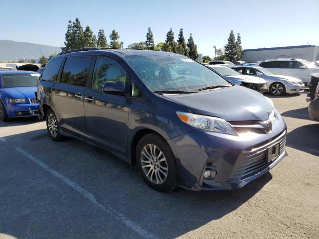 Photo 3 VIN: 5TDYZ3DC5LS055141 - TOYOTA SIENNA XLE 