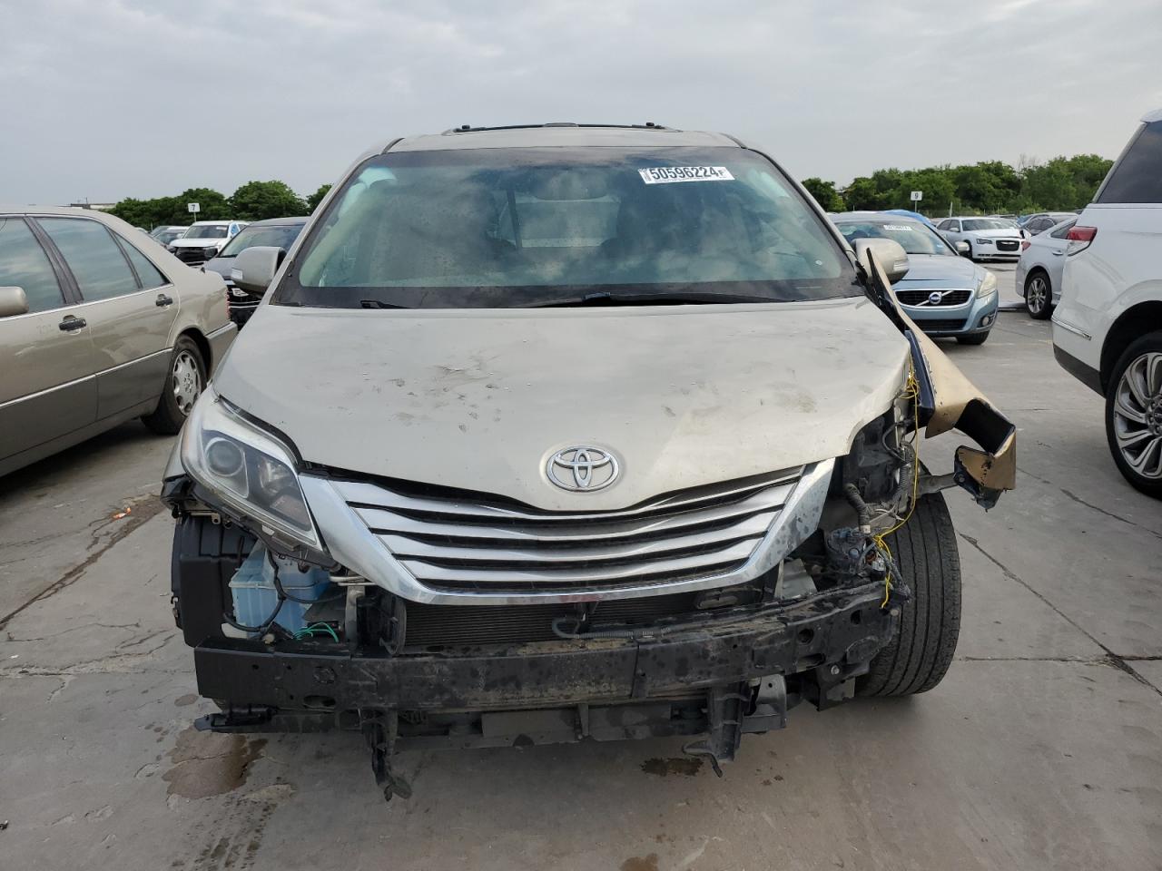 Photo 4 VIN: 5TDYZ3DC6HS778245 - TOYOTA SIENNA 