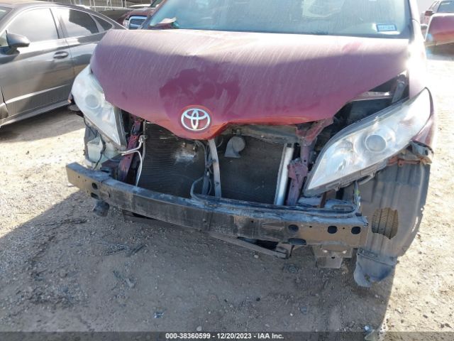 Photo 5 VIN: 5TDYZ3DC6HS799113 - TOYOTA SIENNA 