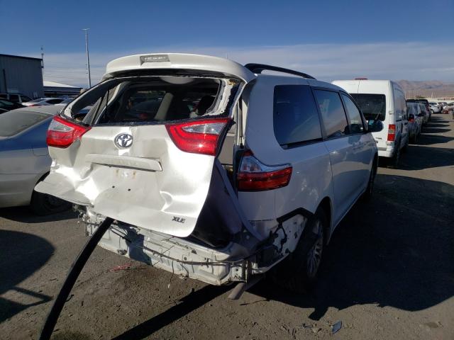 Photo 3 VIN: 5TDYZ3DC6HS807811 - TOYOTA SIENNA XLE 