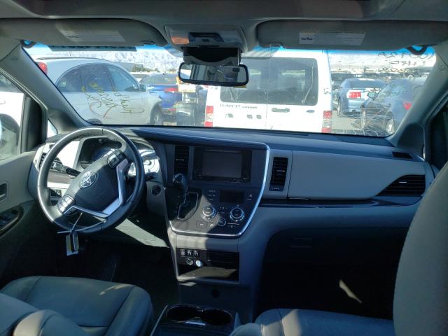 Photo 8 VIN: 5TDYZ3DC6HS807811 - TOYOTA SIENNA XLE 