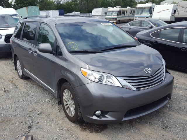 Photo 0 VIN: 5TDYZ3DC6HS818274 - TOYOTA SIENNA XLE 