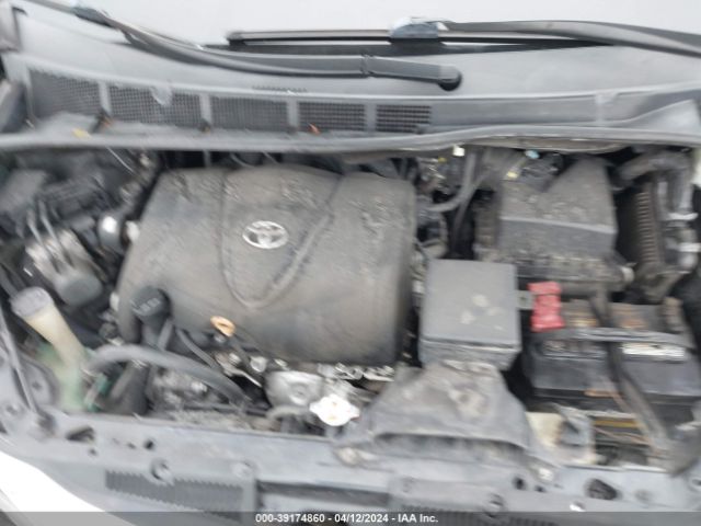 Photo 9 VIN: 5TDYZ3DC6HS827721 - TOYOTA SIENNA 