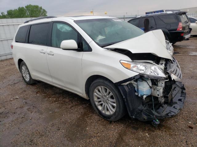 Photo 3 VIN: 5TDYZ3DC6HS850271 - TOYOTA SIENNA XLE 