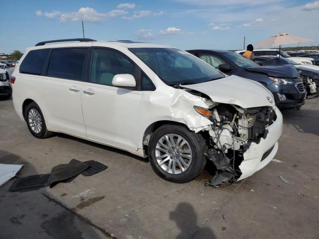 Photo 3 VIN: 5TDYZ3DC6HS851288 - TOYOTA SIENNA XLE 