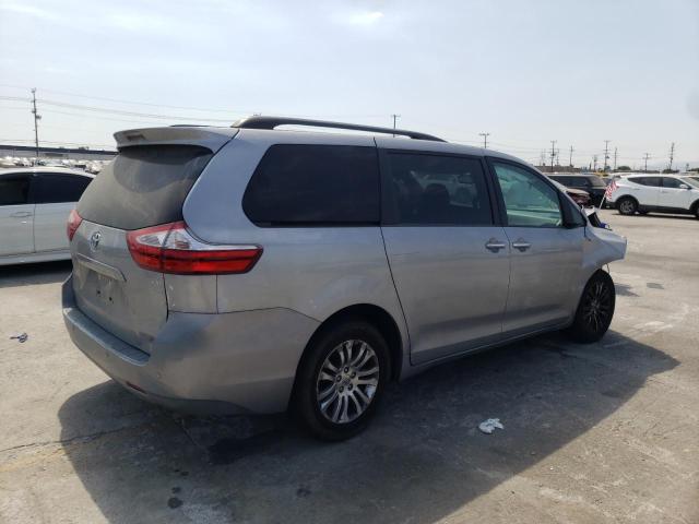 Photo 3 VIN: 5TDYZ3DC6HS872075 - TOYOTA SIENNA XLE 