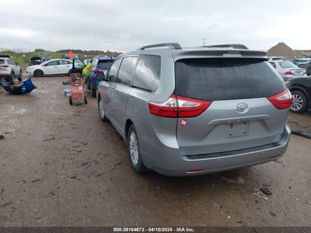 Photo 2 VIN: 5TDYZ3DC6HS897302 - TOYOTA SIENNA 