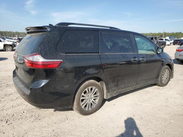 Photo 2 VIN: 5TDYZ3DC6JS928621 - TOYOTA SIENNA XLE 