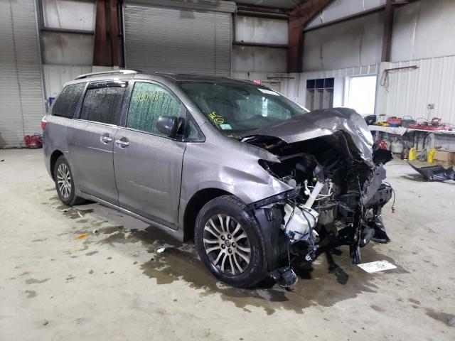 Photo 3 VIN: 5TDYZ3DC6JS953860 - TOYOTA SIENNA XLE 