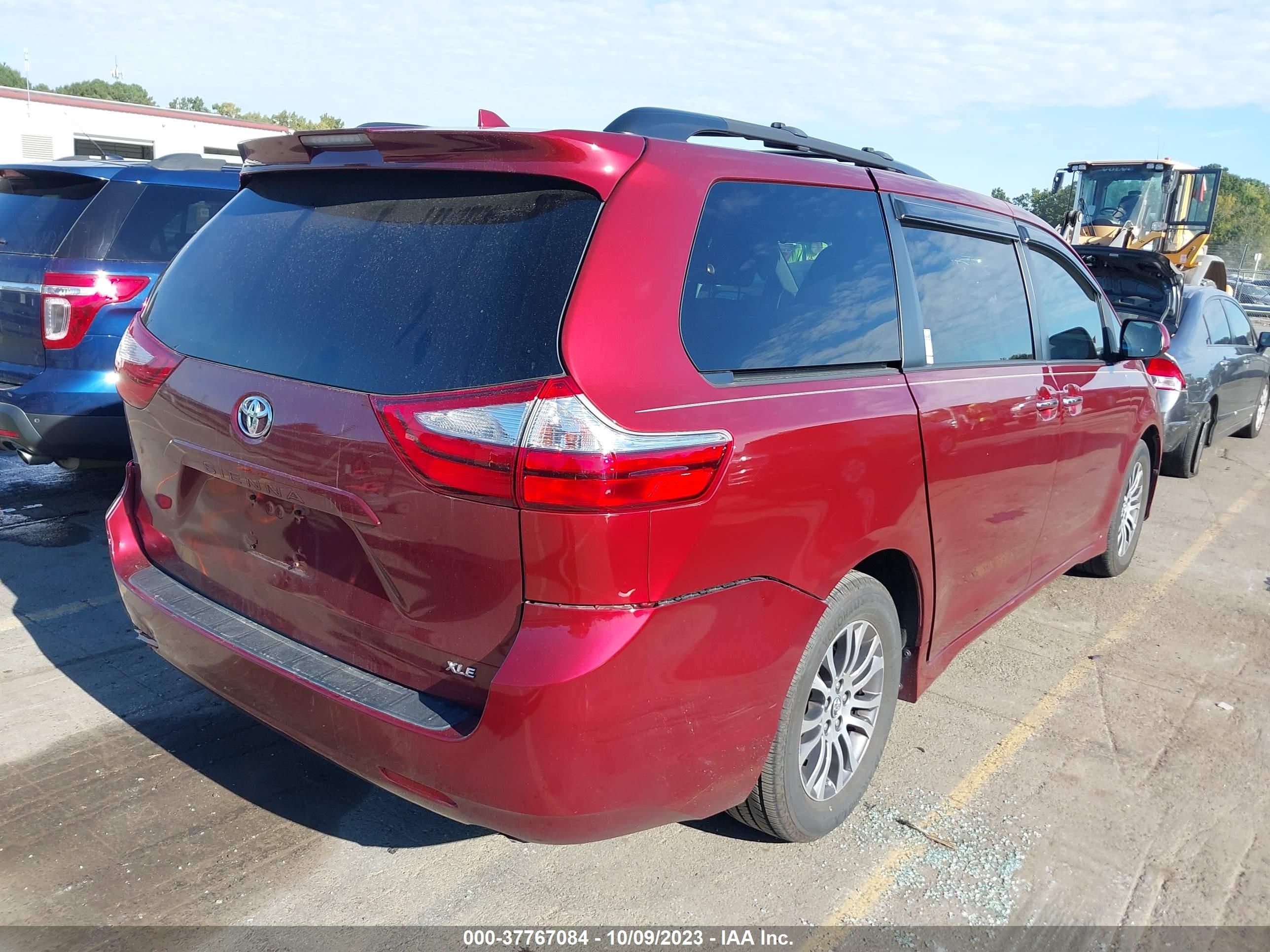 Photo 3 VIN: 5TDYZ3DC6KS012779 - TOYOTA SIENNA 