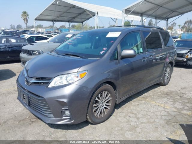 Photo 1 VIN: 5TDYZ3DC6KS015360 - TOYOTA SIENNA 