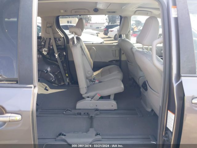 Photo 7 VIN: 5TDYZ3DC6KS015360 - TOYOTA SIENNA 