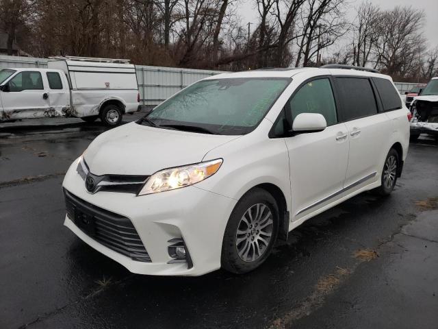 Photo 1 VIN: 5TDYZ3DC6LS030412 - TOYOTA SIENNA XLE 