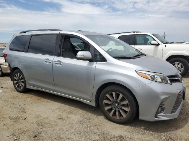 Photo 3 VIN: 5TDYZ3DC6LS032242 - TOYOTA SIENNA XLE 