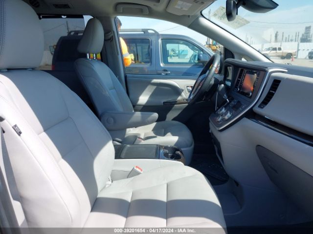 Photo 4 VIN: 5TDYZ3DC6LS038266 - TOYOTA SIENNA 