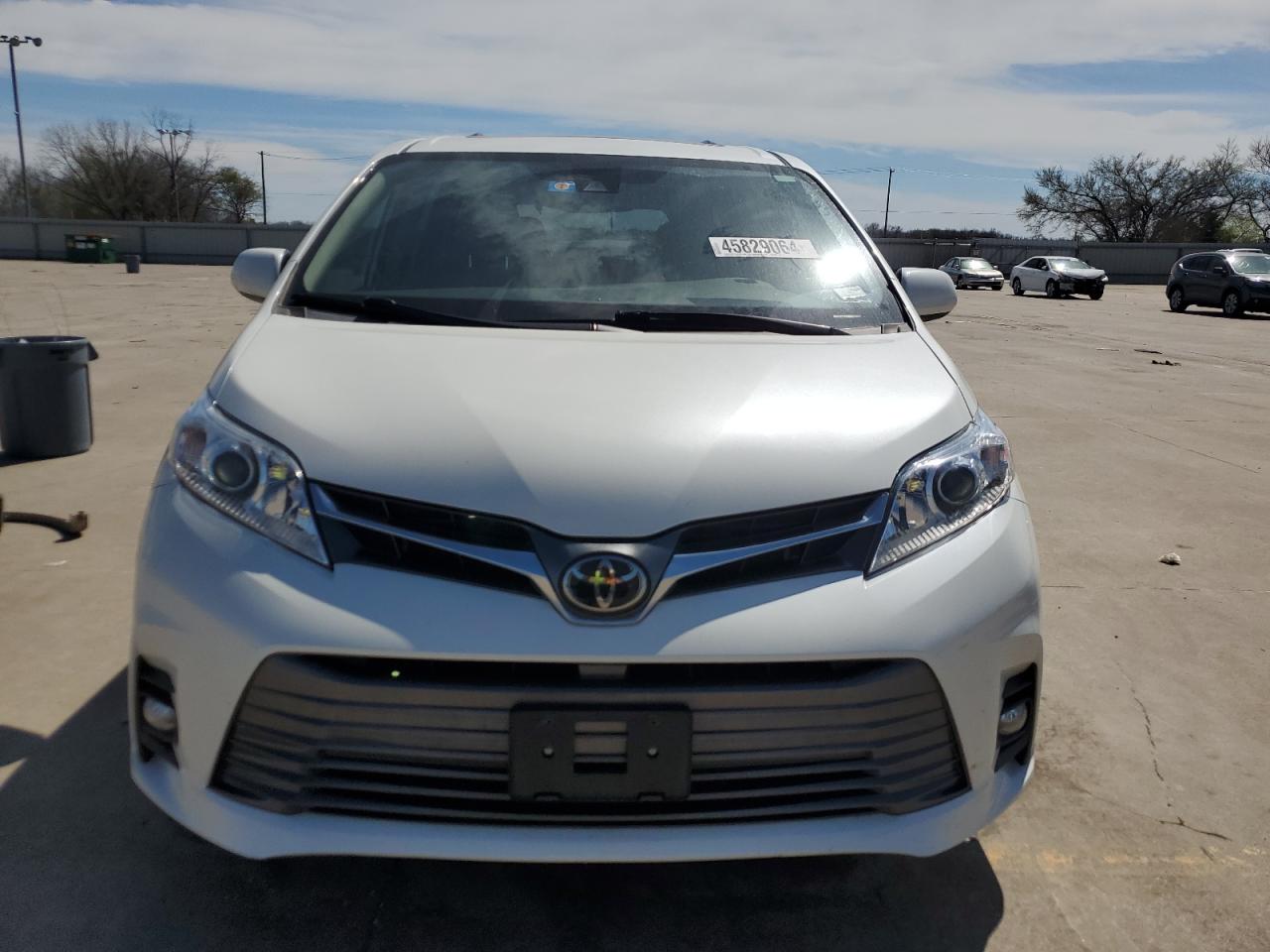 Photo 4 VIN: 5TDYZ3DC6LS083983 - TOYOTA SIENNA 