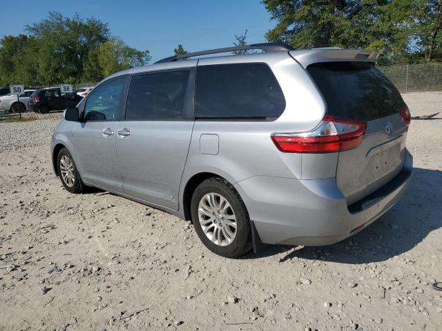 Photo 1 VIN: 5TDYZ3DC7HS769666 - TOYOTA SIENNA XLE 