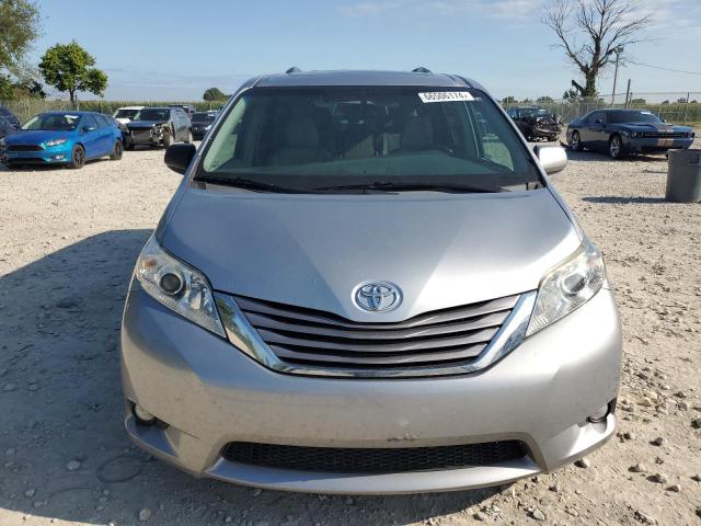 Photo 4 VIN: 5TDYZ3DC7HS769666 - TOYOTA SIENNA XLE 