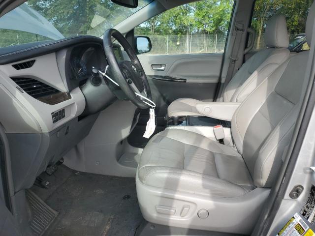 Photo 6 VIN: 5TDYZ3DC7HS769666 - TOYOTA SIENNA XLE 