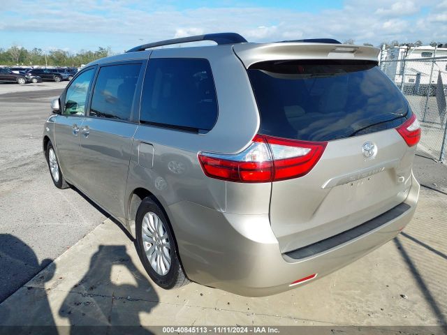 Photo 2 VIN: 5TDYZ3DC7HS778769 - TOYOTA SIENNA 