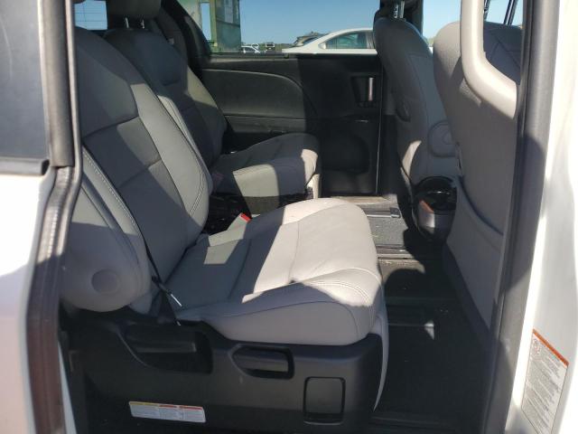 Photo 10 VIN: 5TDYZ3DC7HS810930 - TOYOTA SIENNA XLE 