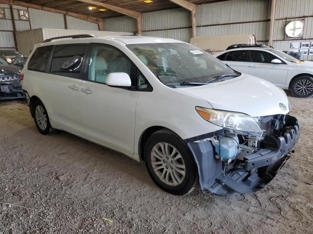 Photo 3 VIN: 5TDYZ3DC7HS813231 - TOYOTA SIENNA XLE 