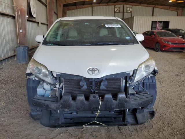 Photo 4 VIN: 5TDYZ3DC7HS813231 - TOYOTA SIENNA XLE 