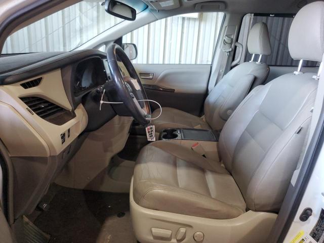 Photo 6 VIN: 5TDYZ3DC7HS813231 - TOYOTA SIENNA XLE 