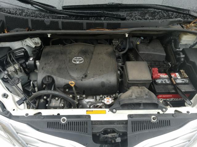 Photo 6 VIN: 5TDYZ3DC7HS818235 - TOYOTA SIENNA XLE 