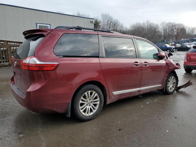 Photo 2 VIN: 5TDYZ3DC7HS818297 - TOYOTA SIENNA XLE 