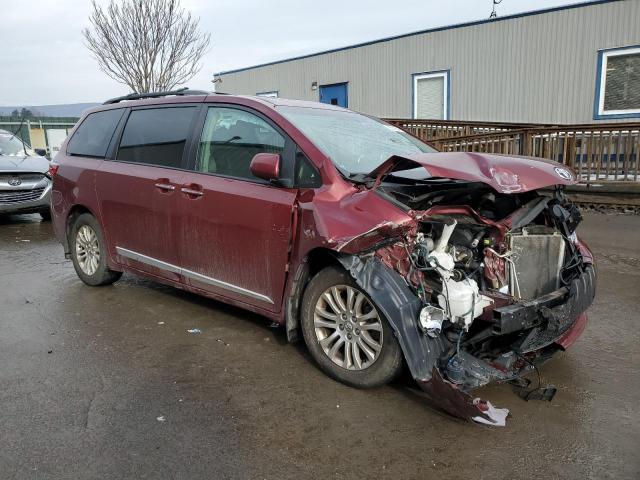 Photo 3 VIN: 5TDYZ3DC7HS818297 - TOYOTA SIENNA XLE 