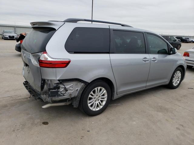 Photo 2 VIN: 5TDYZ3DC7HS829008 - TOYOTA SIENNA XLE 