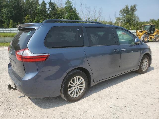 Photo 2 VIN: 5TDYZ3DC7HS829381 - TOYOTA SIENNA XLE 