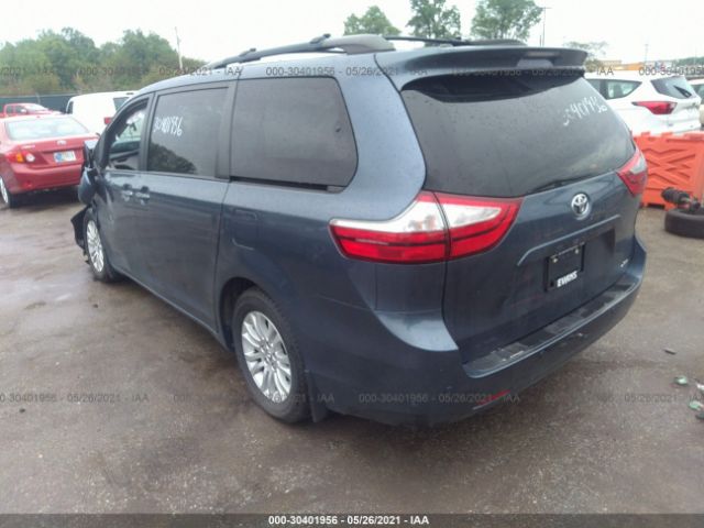 Photo 2 VIN: 5TDYZ3DC7HS849663 - TOYOTA SIENNA 