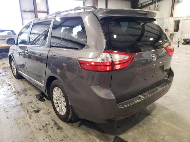 Photo 2 VIN: 5TDYZ3DC7HS855396 - TOYOTA SIENNA XLE 