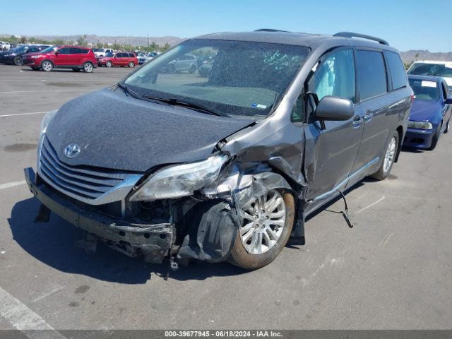 Photo 1 VIN: 5TDYZ3DC7HS869475 - TOYOTA SIENNA 